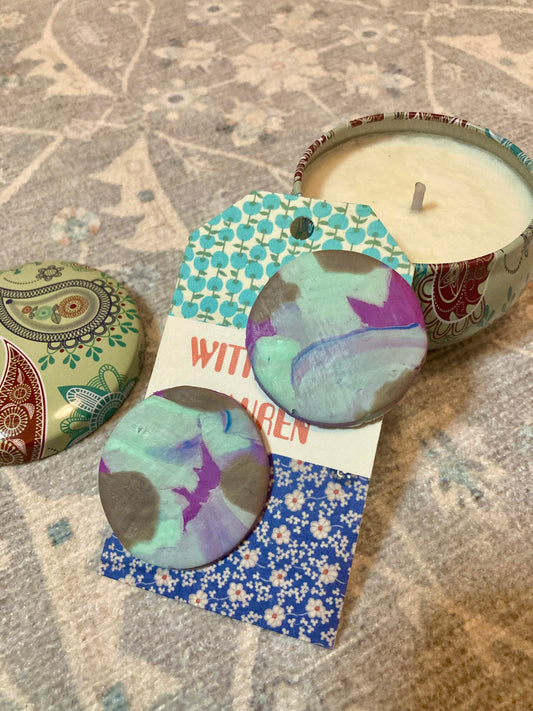 Large dreamy circle posts