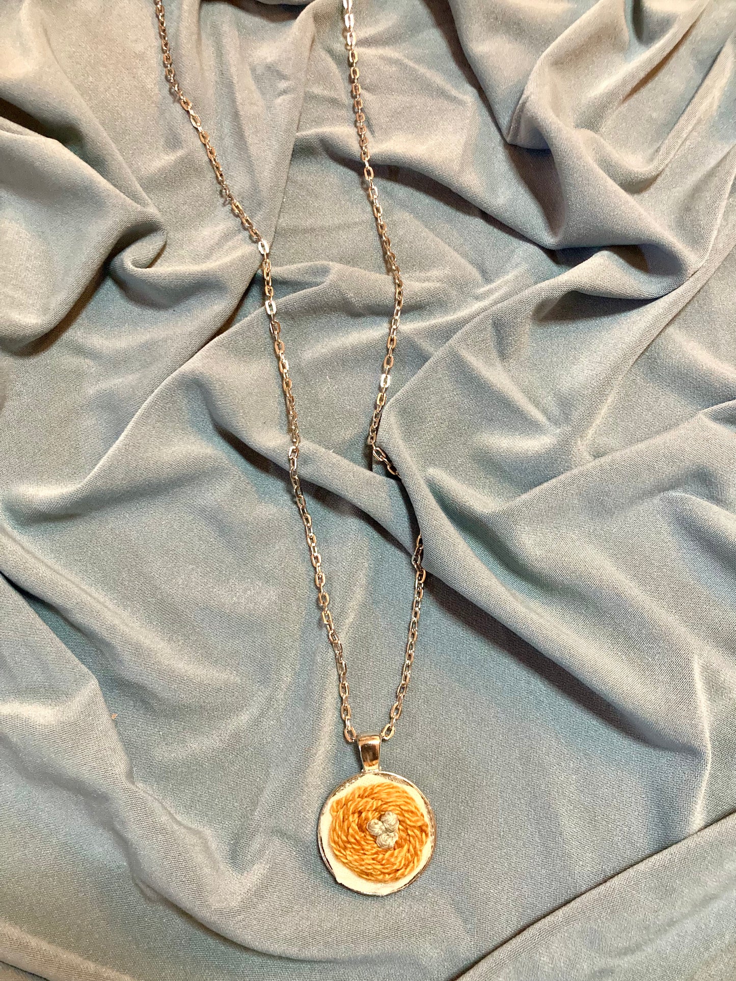 The birds nest necklace