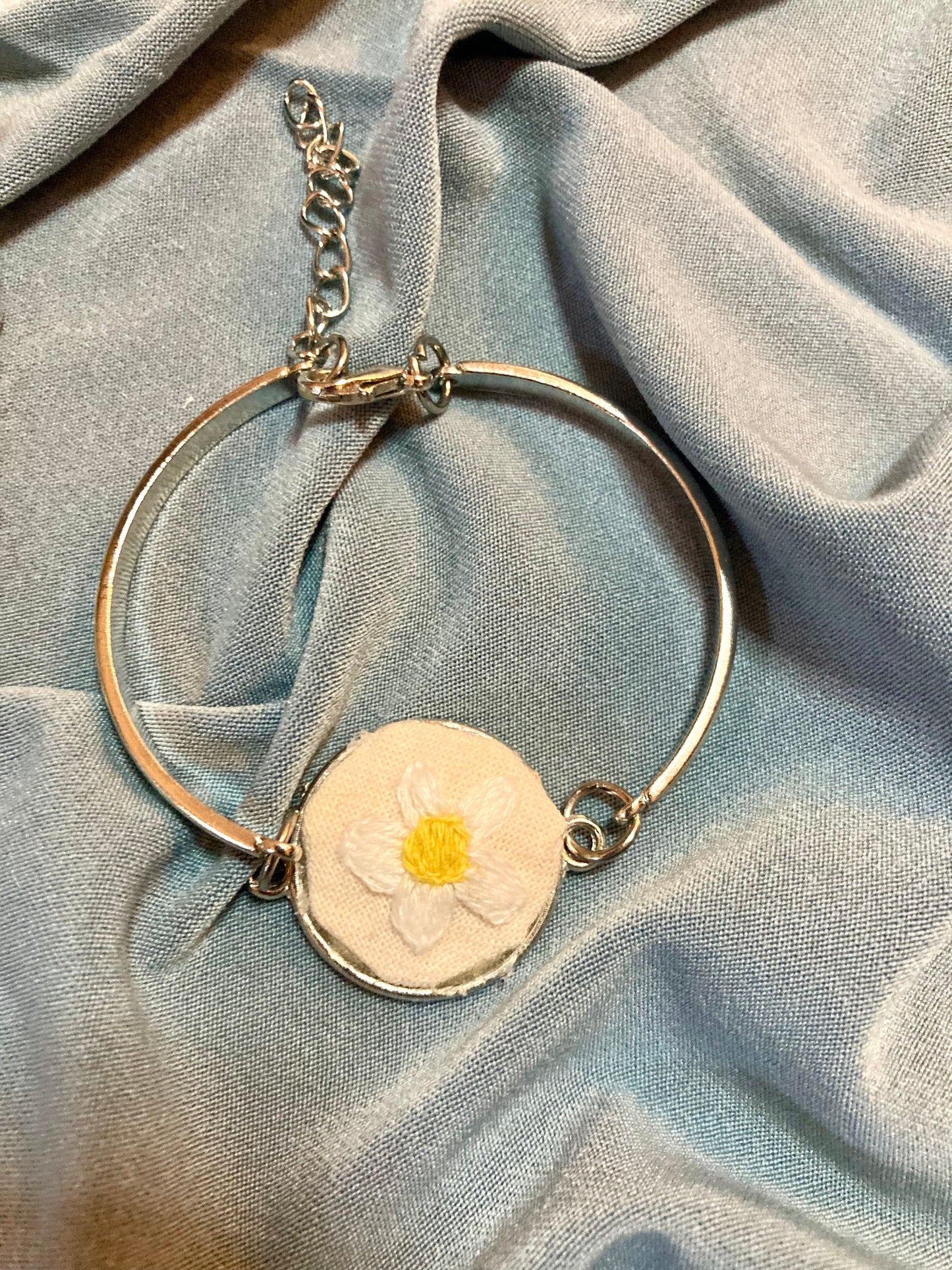 The daisy set: necklace and bracelet